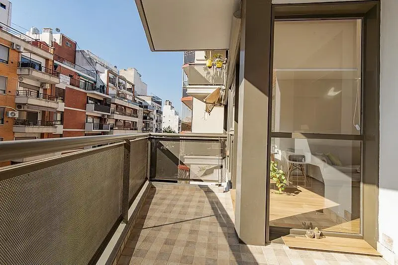 Dos ambientes con balcón y amenities en Almagro 5