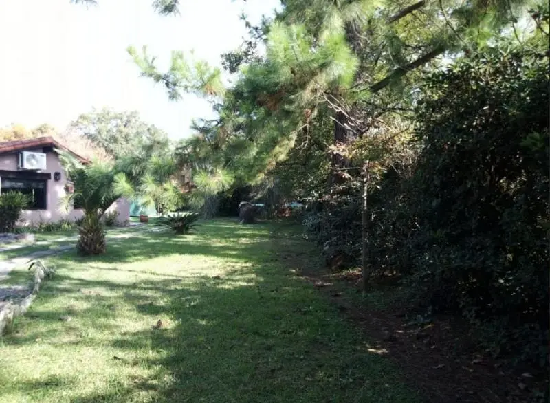 Casa quinta de 4 ambientes con parque de 1500 m2 en Barrio El Trébol, La Unión, Ezeiza. 5
