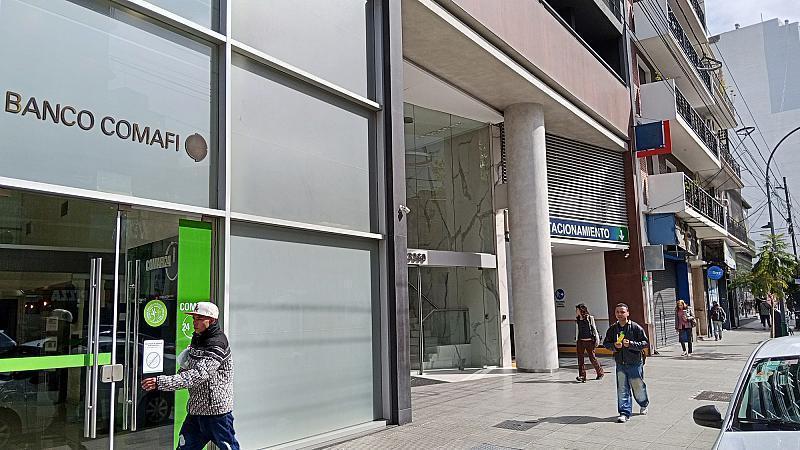 Oficina 1155 m2 en Abasto Edificio nuevo 22 metros de aventanamiento Tríplex Cocheras