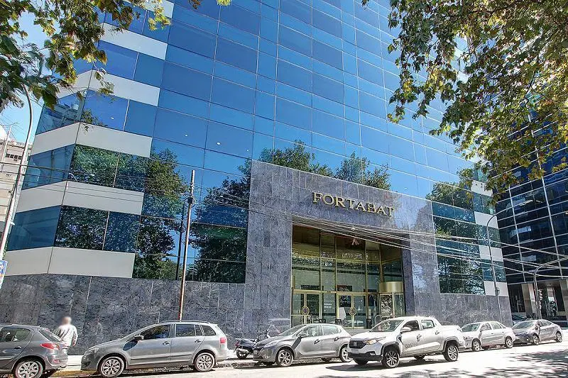 Oficina en alquiler en Catalinas 1