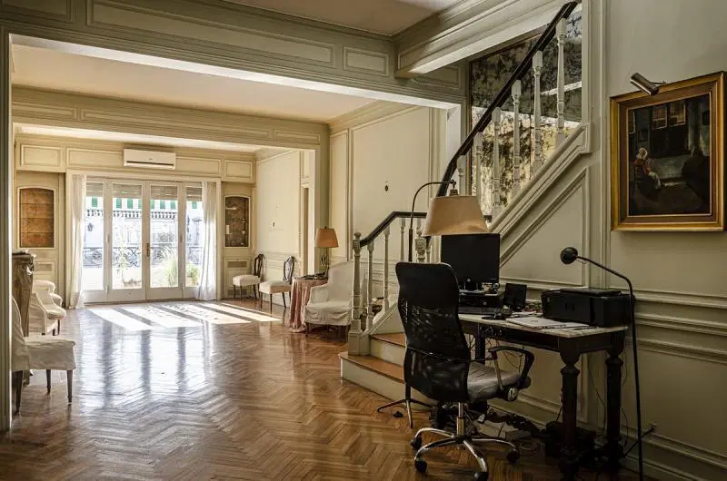Excelente semipiso al frente con terraza de 120 metros y quincho en la mejor zona de Recoleta. 5