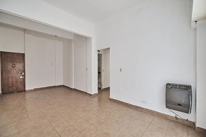 Tres ambientes con patio. Villa Crespo 2