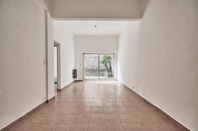 Tres ambientes con patio. Villa Crespo