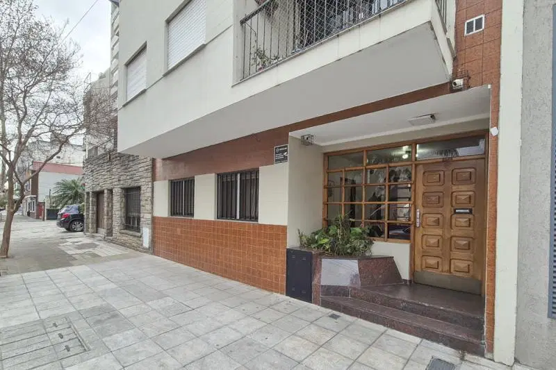 Departamento 3 ambientes Luminoso lavadero independiente Apto credito en Lanus Oeste 1
