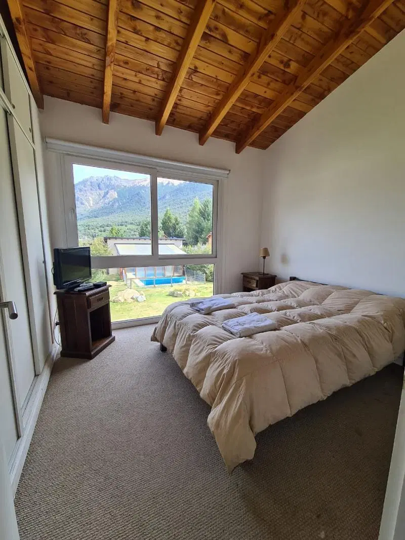 Excelente departamento 3 dormitorios, vista panorámica, amenities, en Cerro Catedral 5