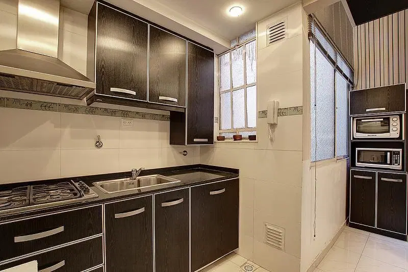 Alquiler dos ambientes con escritorio, equipado y amoblado en Recoleta. 5