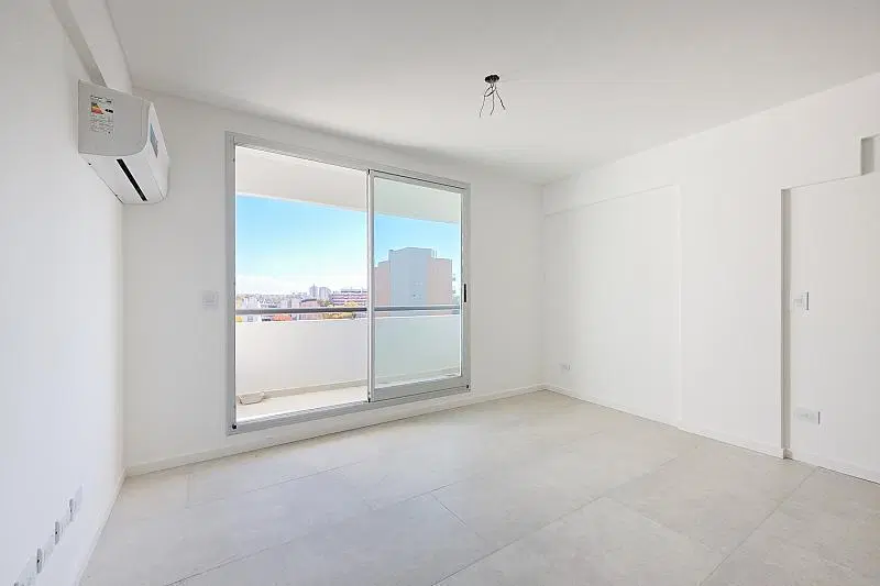 Venta Nuñez Monoamb luminoso con Balcón Vista abierta en Edificio Boutique 1