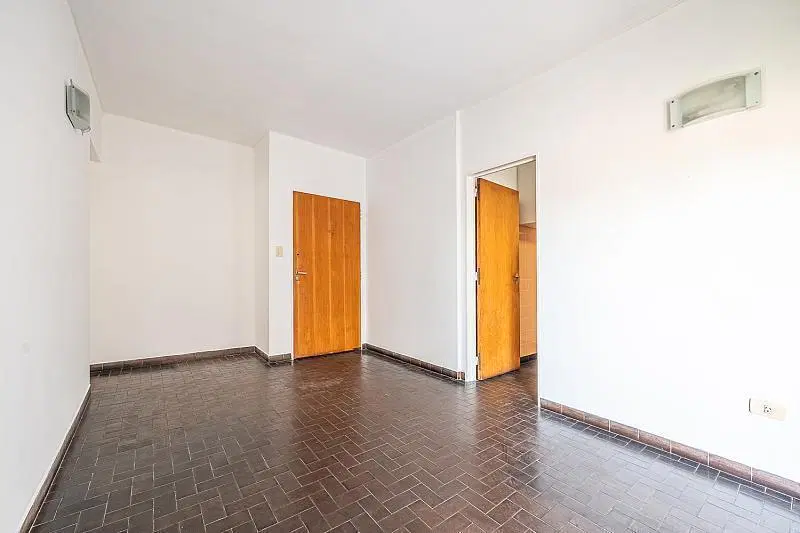 Venta Coghlan 3 ambientes con balcón 2