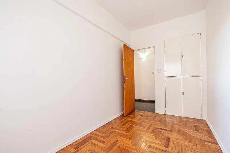 Venta Coghlan 3 ambientes con balcón 4