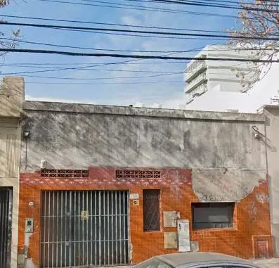 Inmueble comercial lote propio de 237,52 m², con frente de 8,66 m doble altura en planta. 1