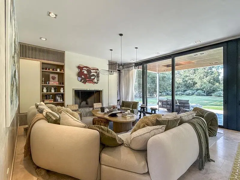 Excelente propiedad de categoría en venta en Altos del Pilar. 1