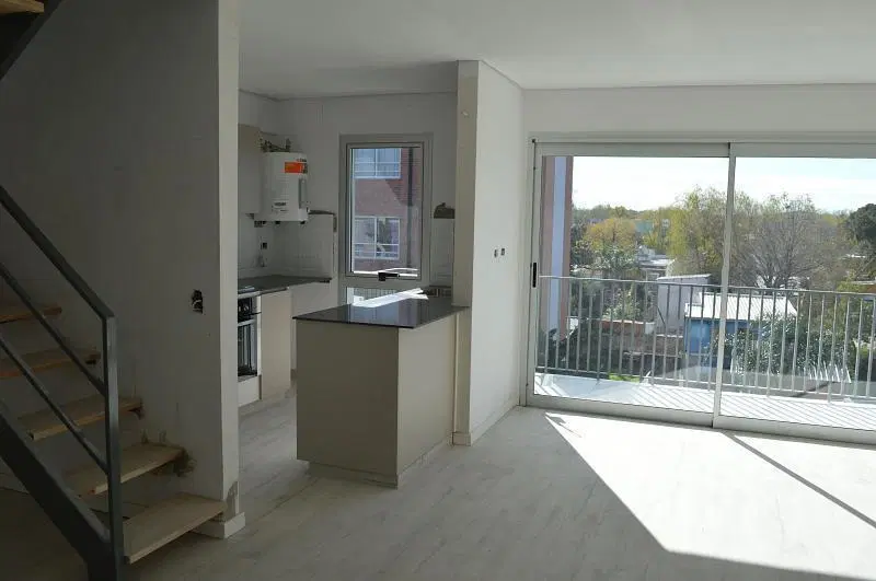2 ambientes, luminosos y espaciosos, con balcón y parrilla -TIGREVISTA SAENZ PEÑA 8