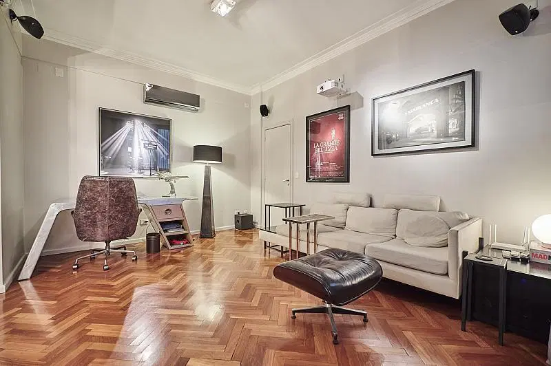 Departamento de gran categoria en impecable estado con cochera a la vuelta, 3 dormitorios. Retiro. 4