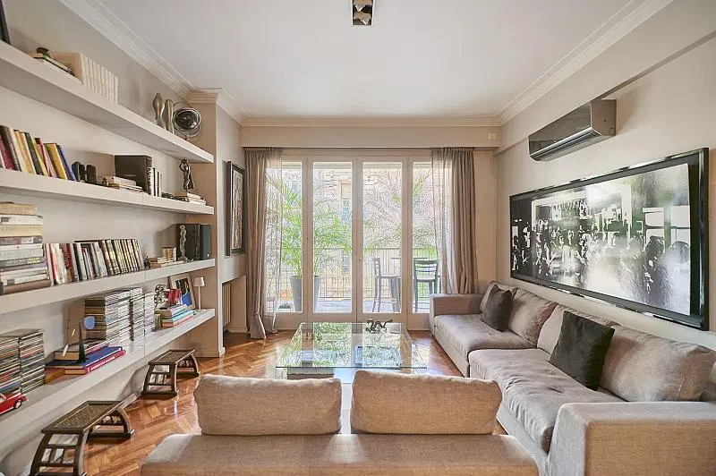 Departamento de gran categoria en impecable estado con cochera a la vuelta, 3 dormitorios. Retiro. 3
