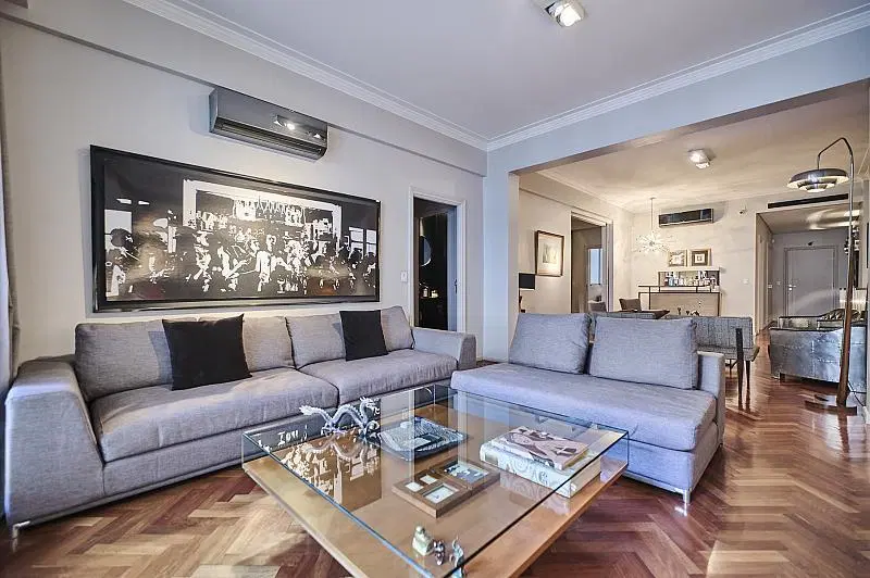 Departamento de gran categoria en impecable estado con cochera a la vuelta, 3 dormitorios. Retiro. 1
