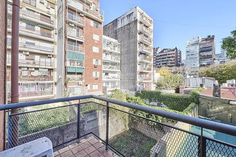 Arevalo y Baez, loft con balcón, cohera espacio y laundry. 2 ambientes. Las Cañitas 3