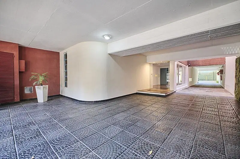 Arevalo y Baez, loft con balcón, cohera espacio y laundry. 2 ambientes. Las Cañitas 4