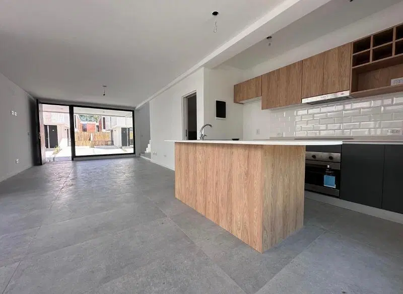 Dúplex de 4 ambientes con jardín en Bosques de Champagnat. Canning, Ezeiza. 3