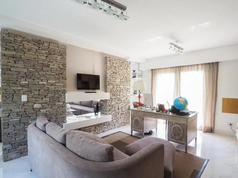Casa en venta en San Jorge Village. Reciclada a nuevo. 5 Dormitorios. Sala de cine 8
