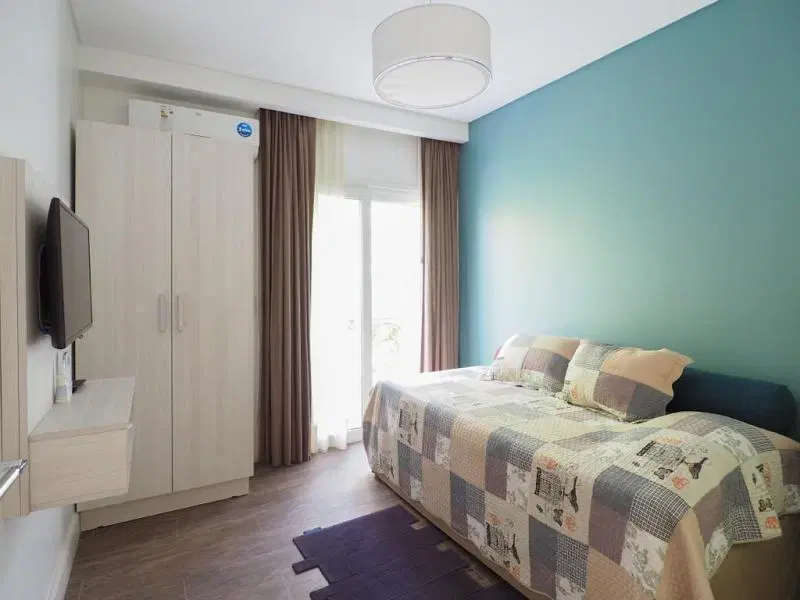 Casa en venta en San Jorge Village. Reciclada a nuevo. 5 Dormitorios. Sala de cine 5