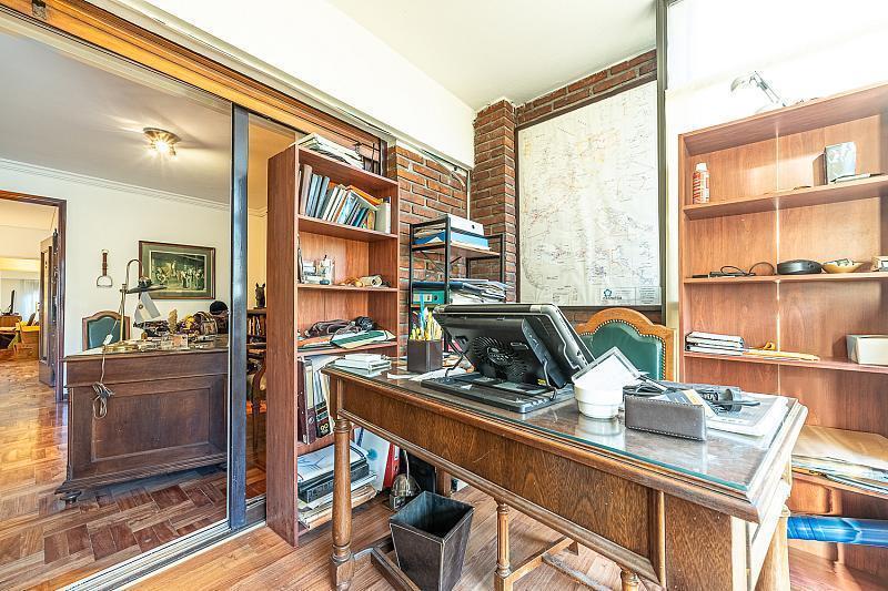 EXCELENTE SEMIPISO AL FRENTE BALCON ATERRAZADO COCHERA FIJA