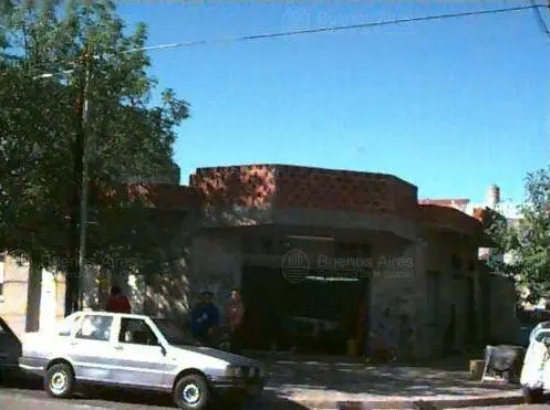 Estratégico terreno en esquina para desarrollo inmobiliario en Saavedra 5