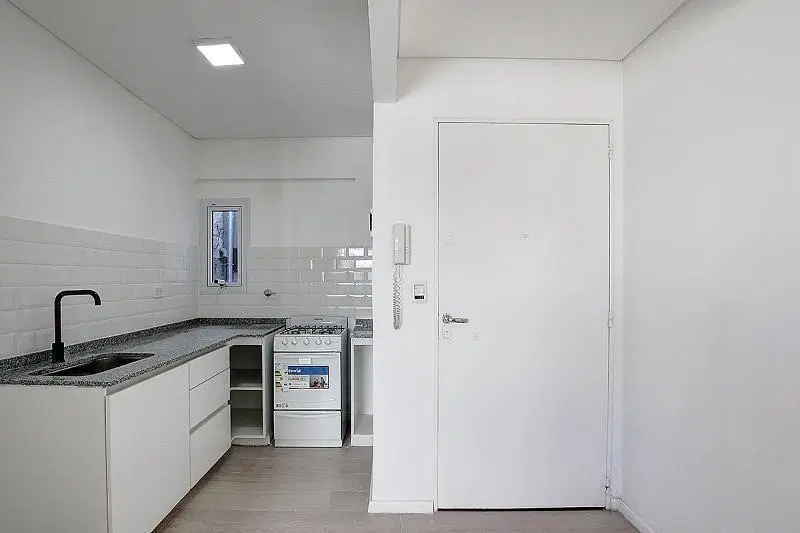 Departamento Monoambiente Semipiso Luminoso Reciclado Impecable en Recoleta 5