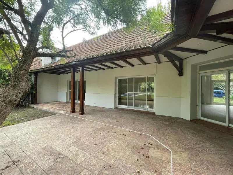 Casa en Venta con renta en San Jorge Village. 2