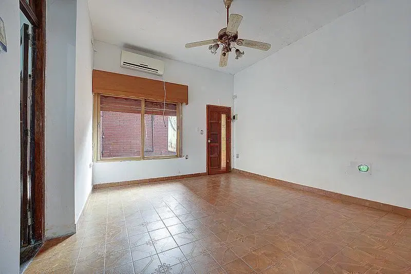 Departamento PH 3 ambientes Tipo casa A reciclar con 2 patios Apto credito en Lanus Este 1
