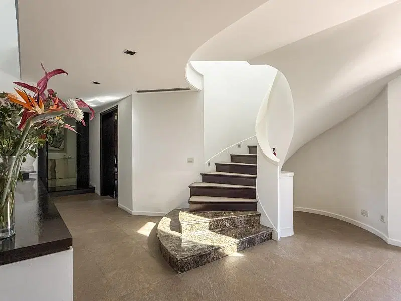 Casa unica, moderna y con diseñoo en venta en San Jorge Village. Lote amplio, luminosa 4