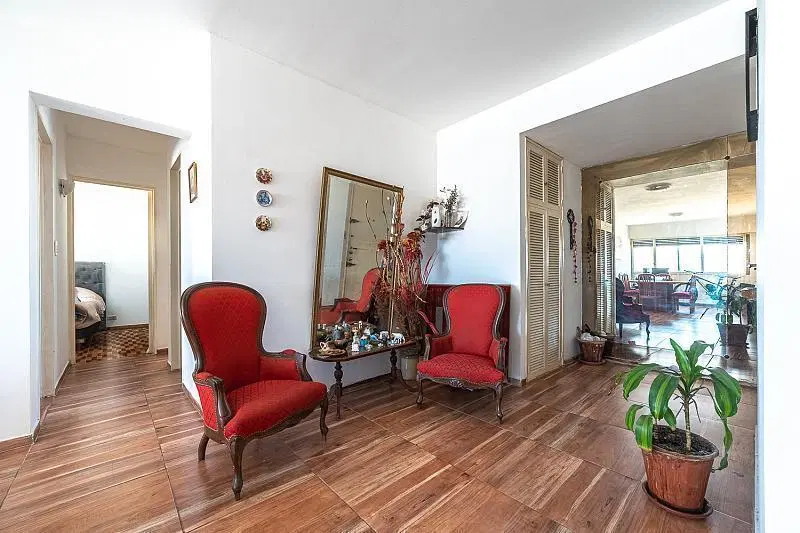 Venta Departamento 4 ambientes Contrafrente Amplio Luminoso Piso alto con Vista abierta Caballito 4