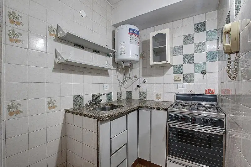 Dos ambientes con patio propio en Barrio Norte. Luz y sol. Alto Palermo 3