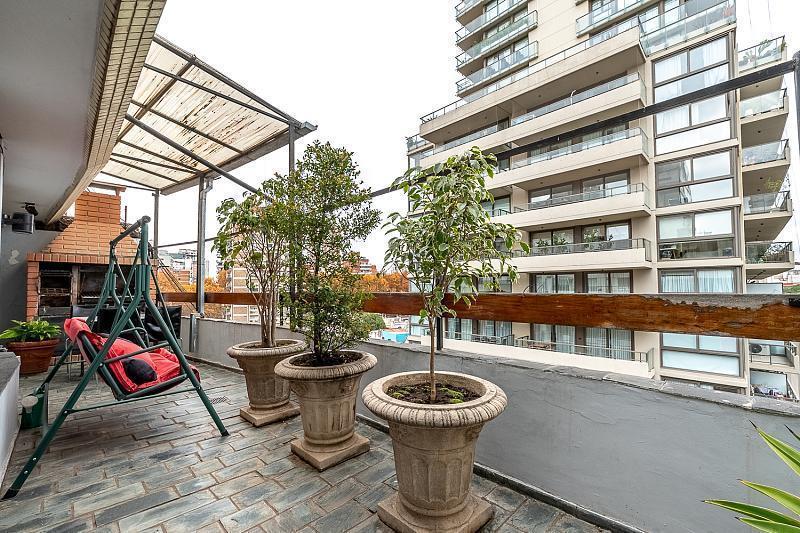 Venta Belgrano Dúplex 3 dormitorios Cochera Impecable