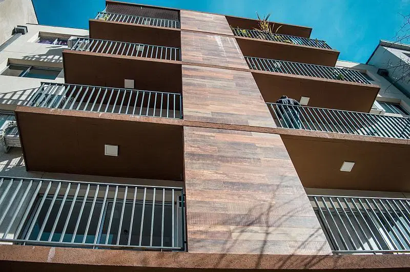 2 ambientes, luminosos y espaciosos, con balcón y parrilla -TIGREVISTA SAENZ PEÑA 2