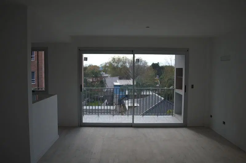 2 ambientes, luminosos y espaciosos, con balcón y parrilla -TIGREVISTA SAENZ PEÑA 4