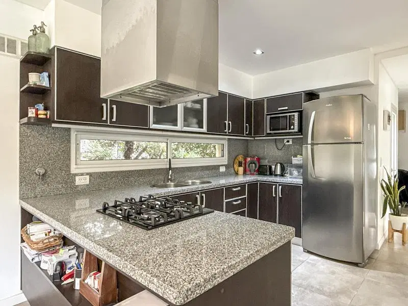 CASA CON DISEÑO MODERNO EN BARRIO LOS TACOS PILAR / GARIN – APTA CREDITO o FINANCIACION DIRECTA 5