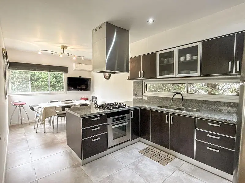 CASA CON DISEÑO MODERNO EN BARRIO LOS TACOS PILAR / GARIN – APTA CREDITO o FINANCIACION DIRECTA 3