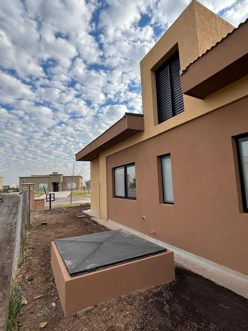 Casa de 5 ambientes en barrio San felipe, A ESTRENAR. Canning Village, Calle El Deslinde, Ezeiza. 2