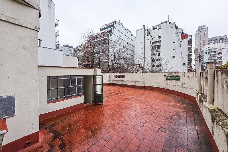 Cerviño y S. Ortiz. PH vivienda con terraza. Palermo