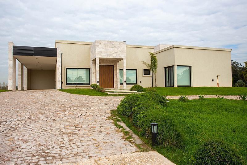 Casa a estrenar en Estancia Villa María, entorno tranquilo en Lagunas del Golf. Máximo Paz, Ezeiza.
