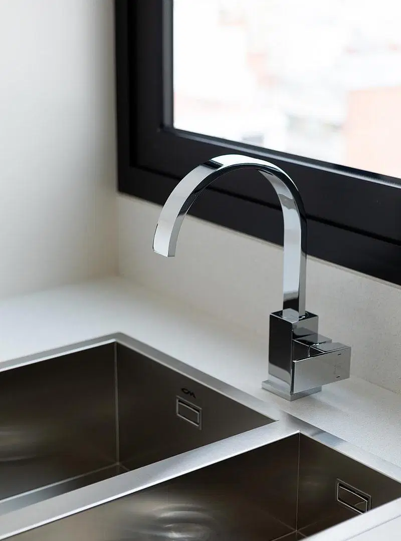 Donna Acqua 5