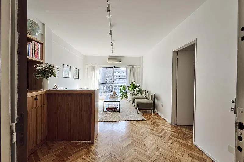 4 ambientes en la mejor ubicación. Reciclado. 3 dormitorios. cochera espacio. Palermo 2