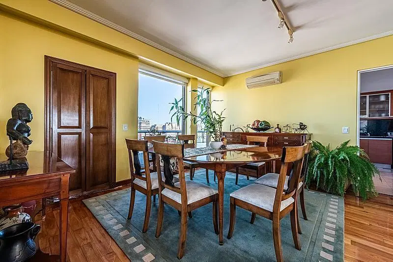 Torre Riobamba. Duplex alto. Vista. Dos cocheras. Recoleta 3