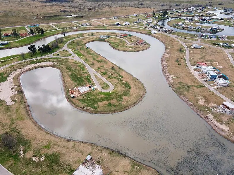 Lote de 776 m2 con fondo a la laguna en Santa Clara al Sur, San Vicente. 4