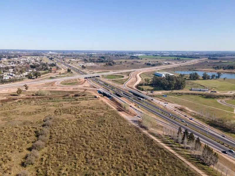 Autopista Ezeiza - Cañuelas Km 40 4