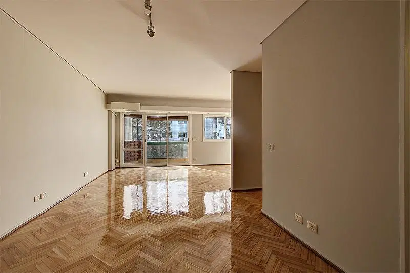 Excelente departamento todo reciclado e impecable de living comedor, 2 dormitorios, 2 baños y dep.. 5