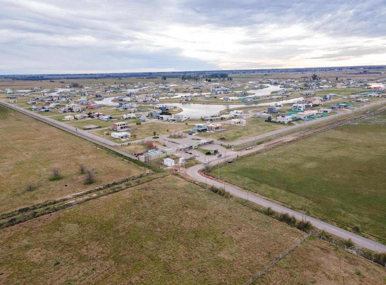 LOTE LAGUNA de 804 m2 en Santa Clara al Sur. Canning-San Vicente.