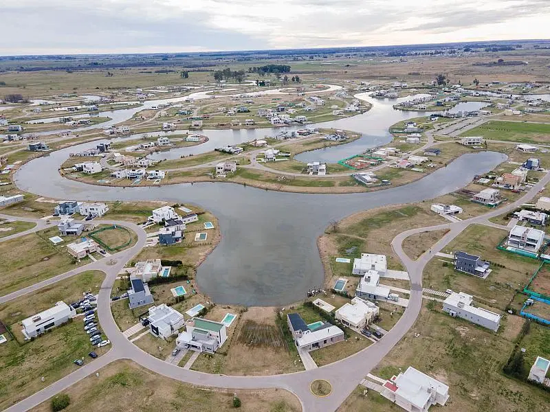 LOTE LAGUNA de 804 m2 en Santa Clara al Sur. Canning-San Vicente. 4