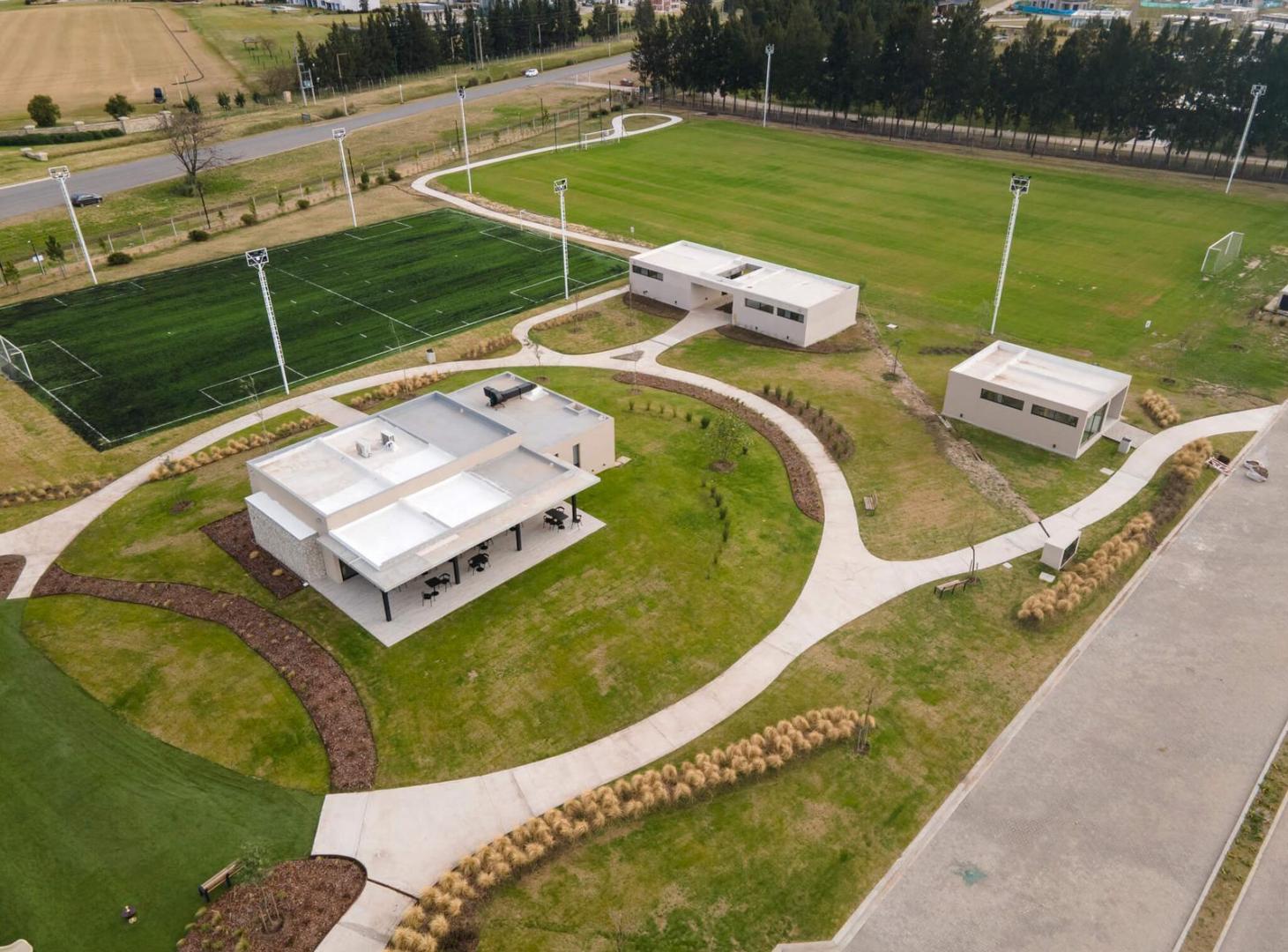 Lote en primera Etapa del barrio privado Las Victorias, lindero a Fincas del Alba. Canning, Ezeiza.