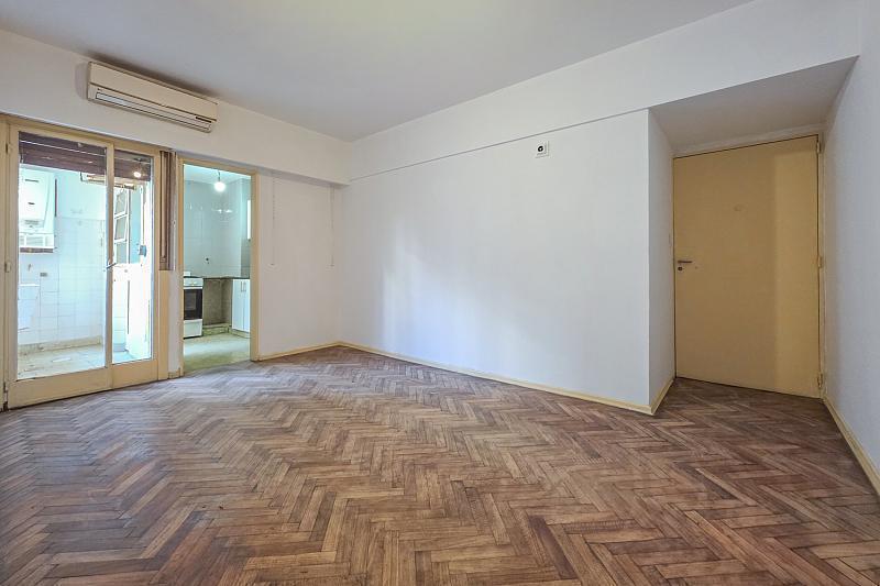 EXCELENTE 2 AMBIENTES LATERAL LUN¡MINOSO CON VISTA. INMEJORABLE UBICACION.. APTO CREDITO HIPOTECARIO